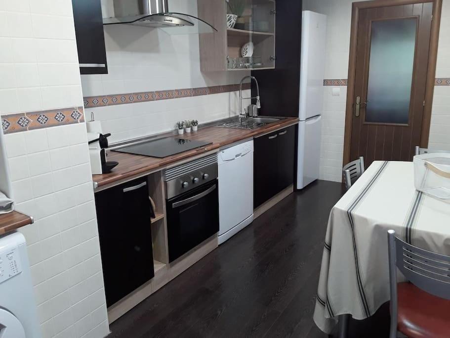 Duplex De Montana En Campo De Golf Apartment Sojuela Luaran gambar