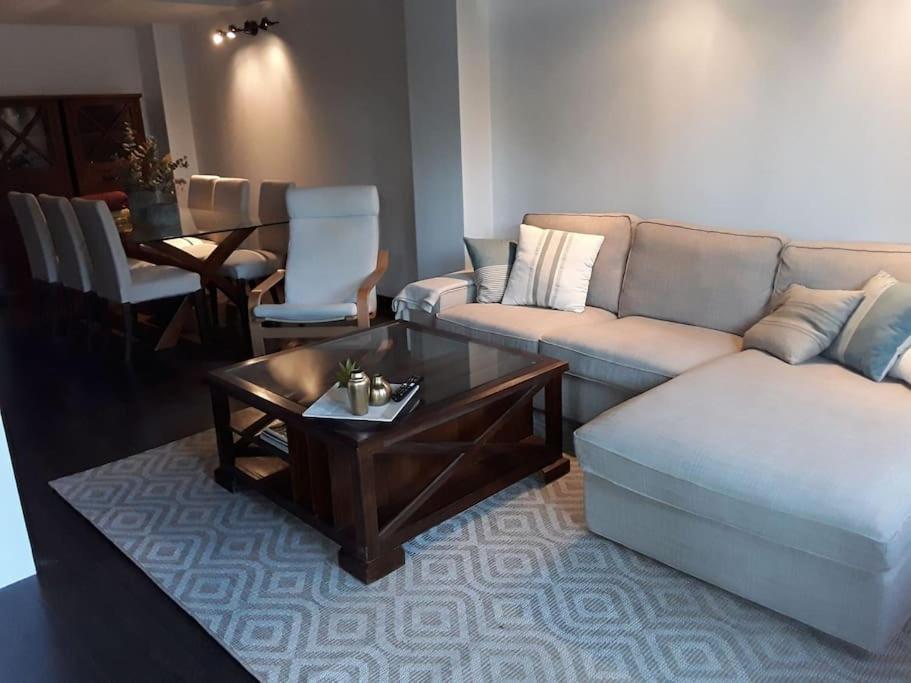 Duplex De Montana En Campo De Golf Apartment Sojuela Luaran gambar